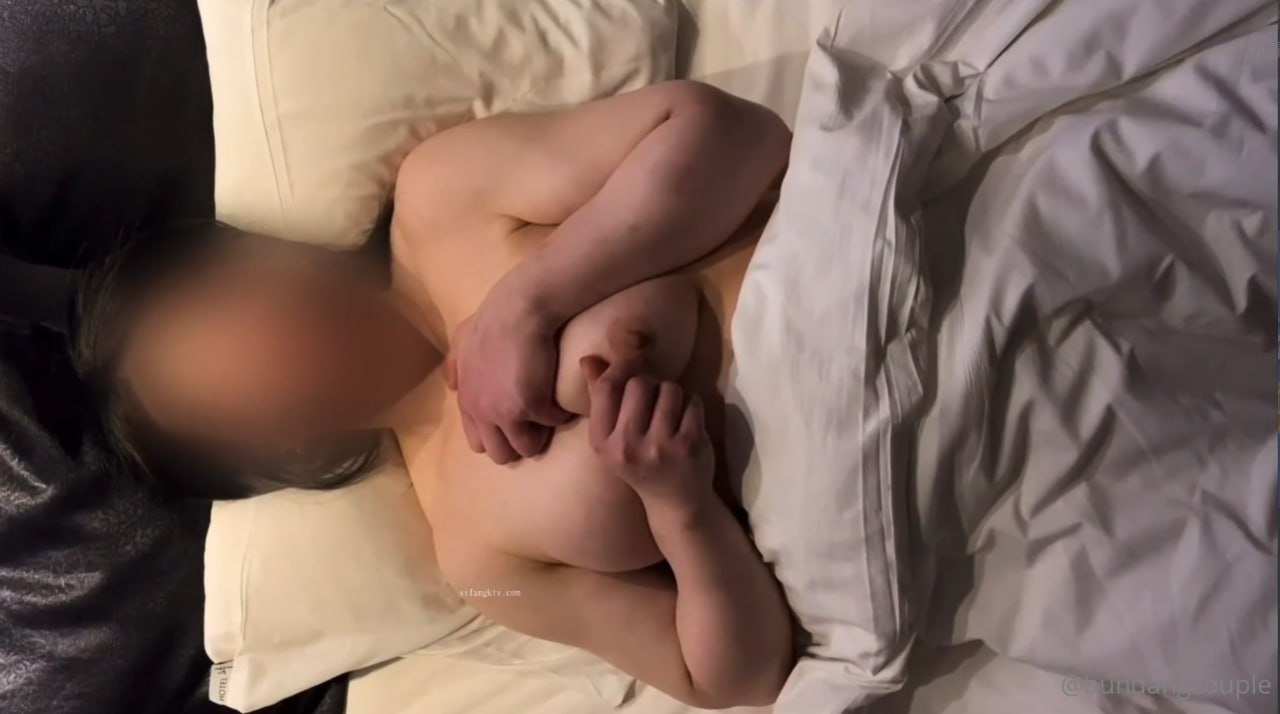 【麻豆传媒】女友罐头宅男福利与意淫女神一日性爱-夏晴子